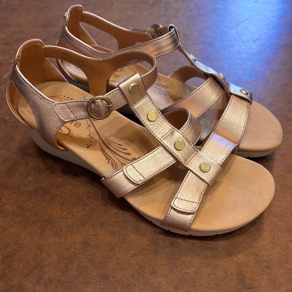 Revere- Metallic pink- gold Sandals